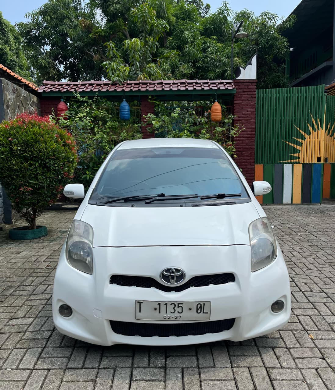 Yaris S