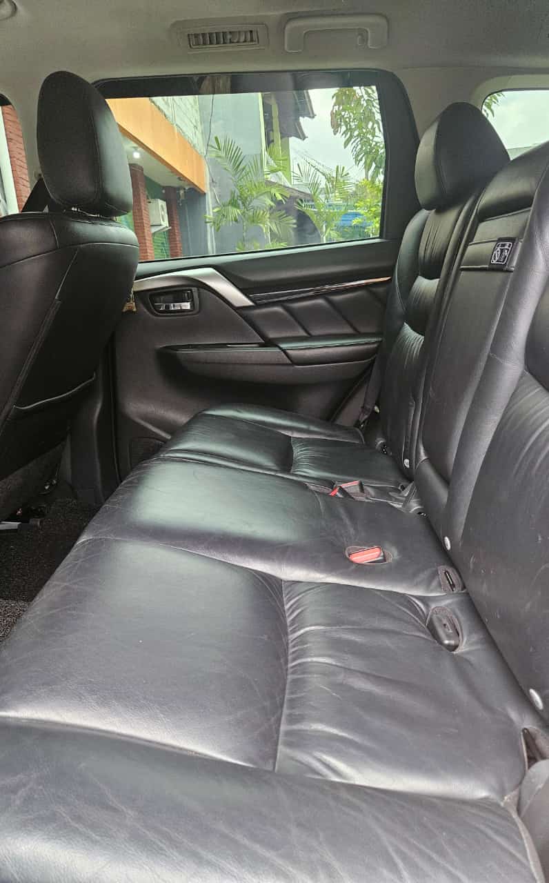 M. Pajero Dakar 4X2 - Gambar 9