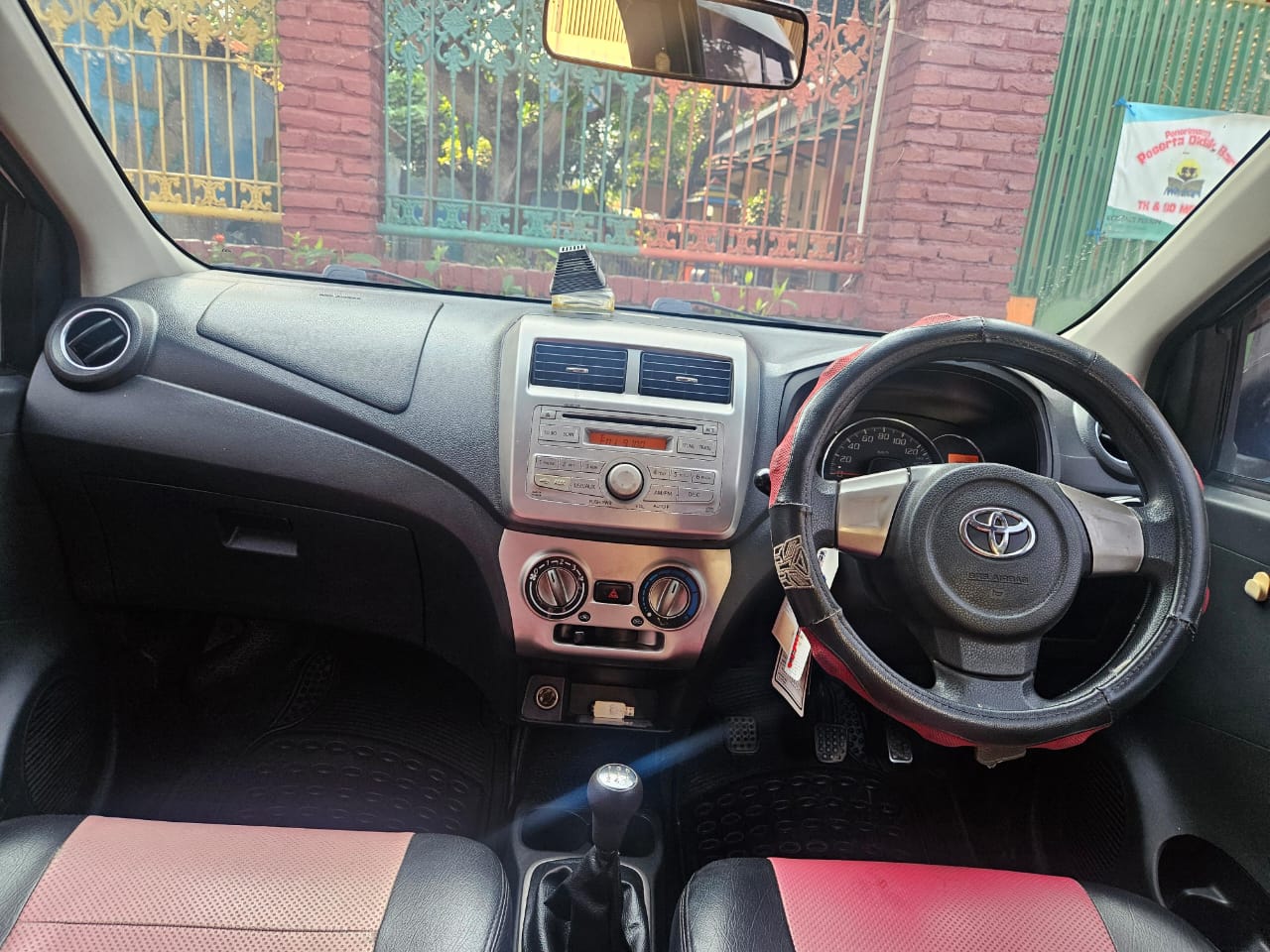 Agya TRD - Gambar 13