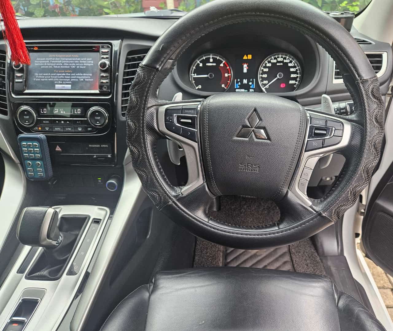 M. Pajero Dakar 4X2 - Gambar 15