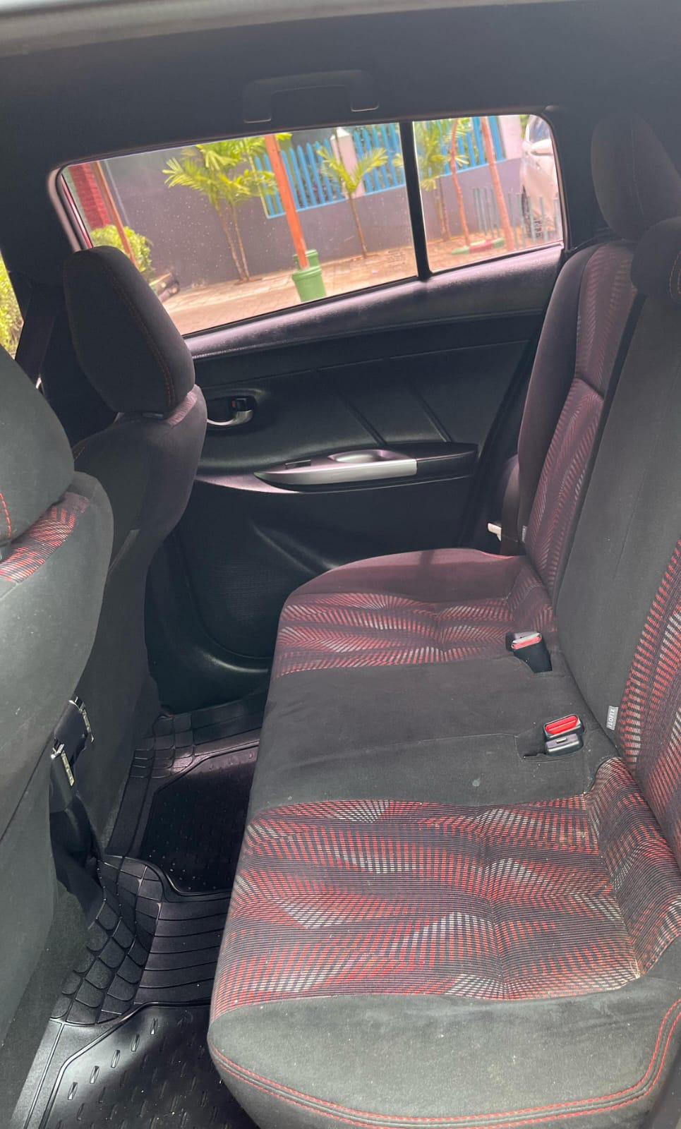 Yaris TRD - Gambar 9