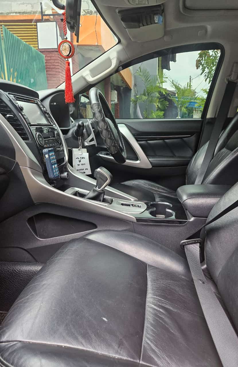 M. Pajero Dakar 4X2 - Gambar 10