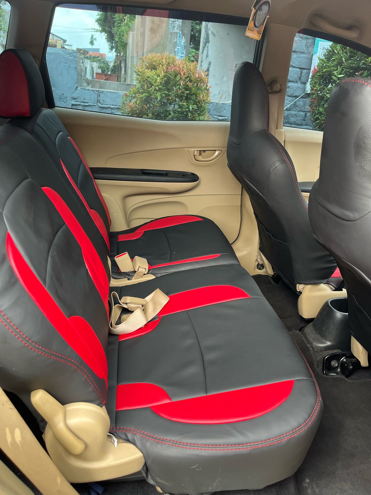 Mobilio E - Gambar 11