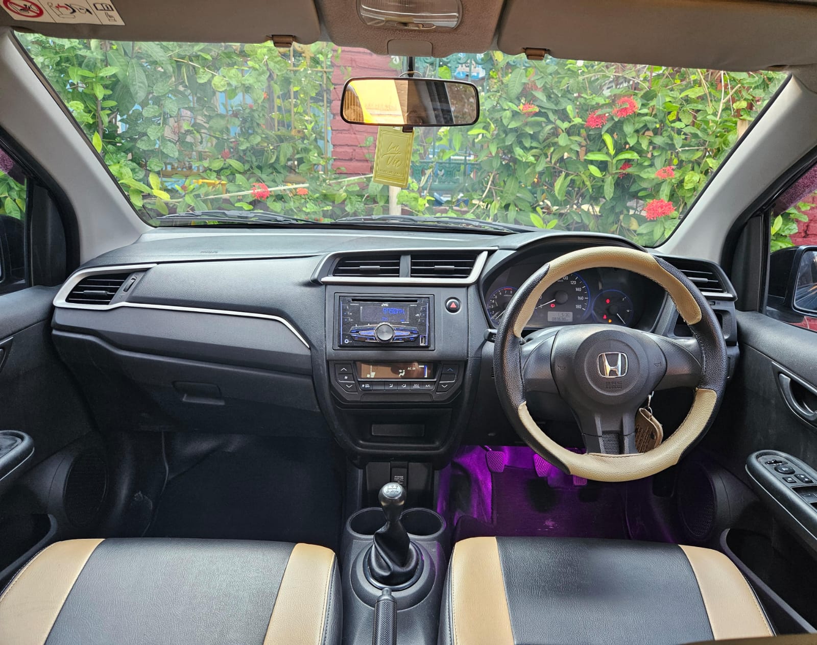 Mobilio S - Gambar 13