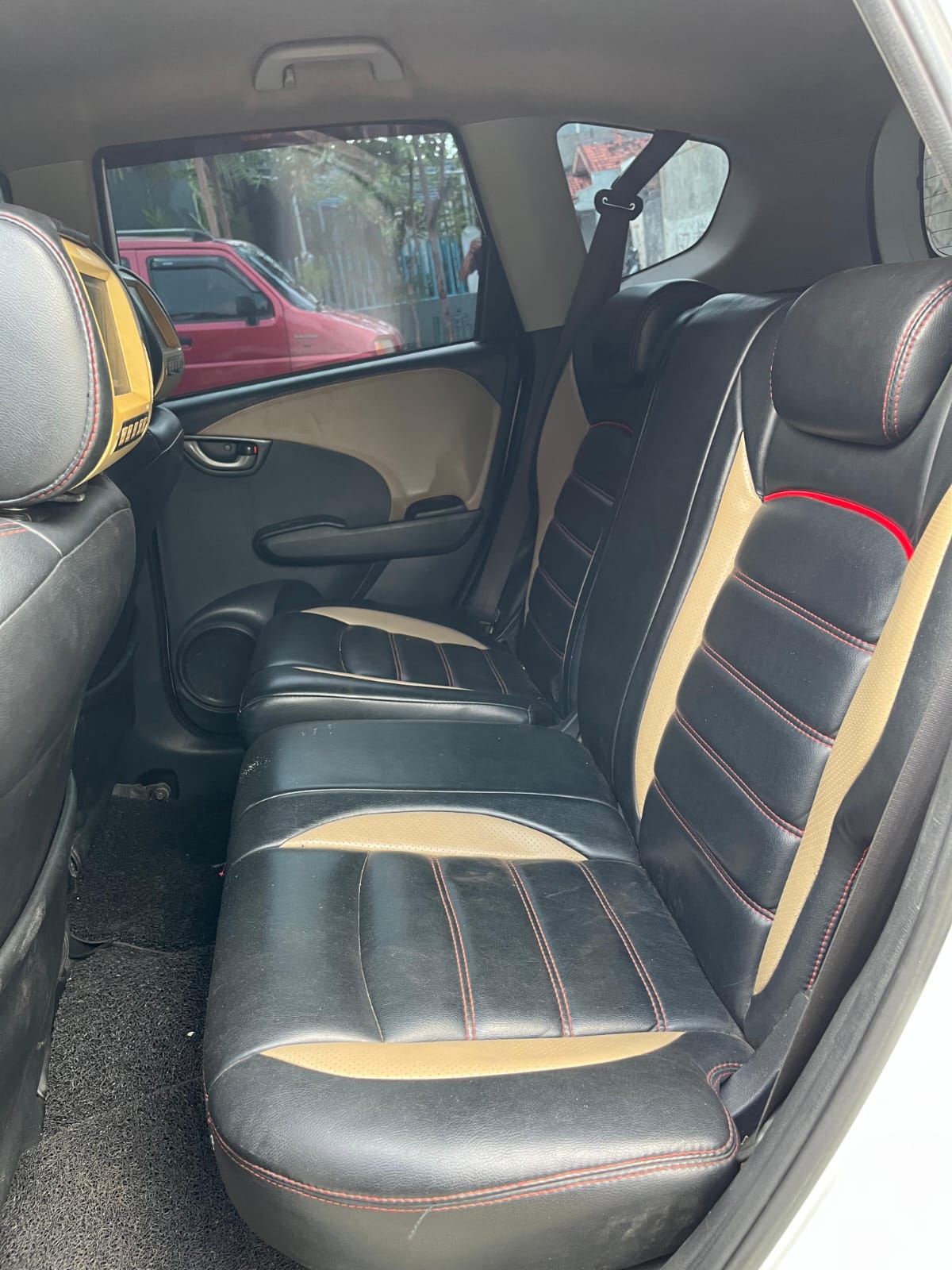 Honda Jazz RS - Gambar 10