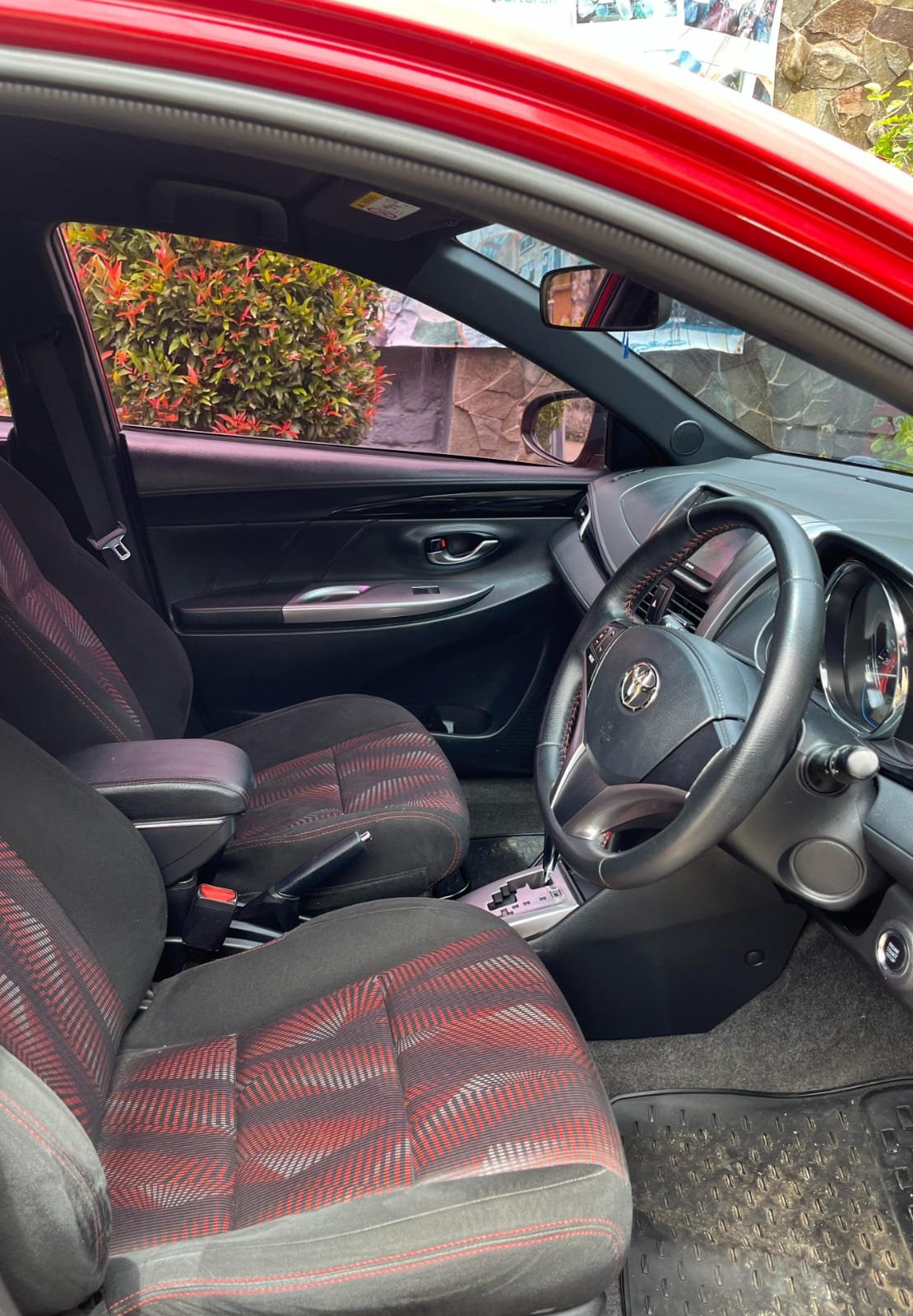 Yaris TRD - Gambar 12