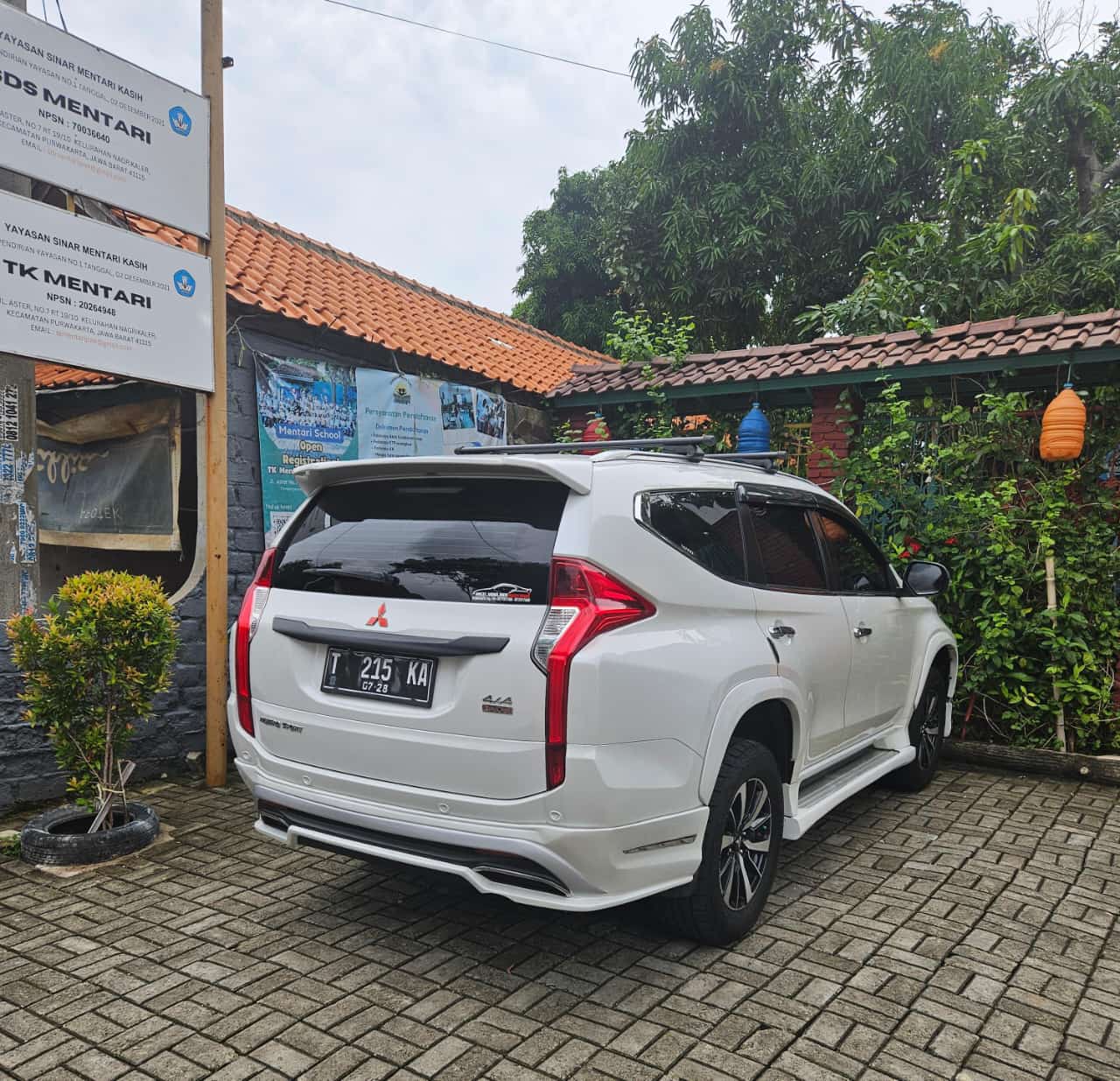 M. Pajero Dakar 4X2 - Gambar 5