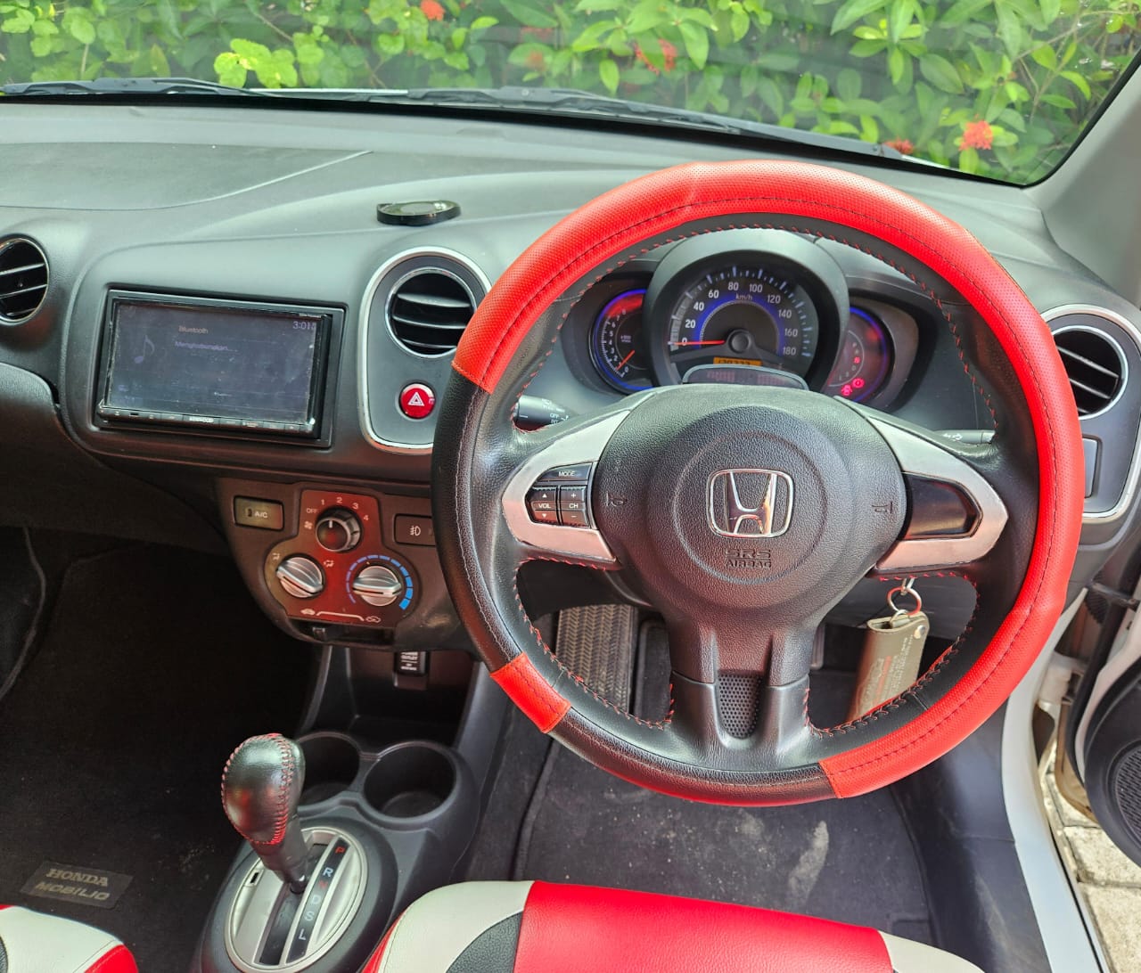 Mobilio RS - Gambar 13