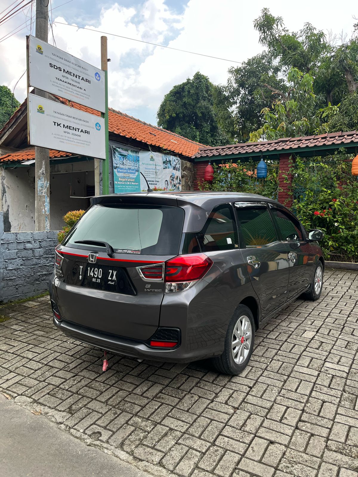 Mobilio E - Gambar 5